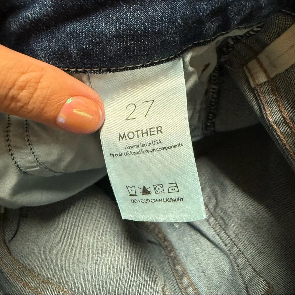 MOTHER High Waisted Looker Ankle Fray Jeans in Furiously Happy Size 27
